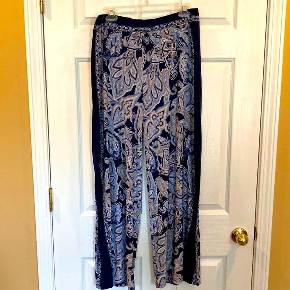 INC International Concepts wide leg pants. Dark navy/gold and white print Sz L